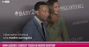 John Legend e Chrissy Teigen genitori: il racconto dell'incontro con la madre surrogata
