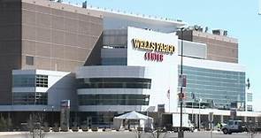 Wells Fargo Center parking lots to stop accepting cash starting with this weekend's games
