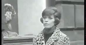Franca Valeri per le vie di Milano, 1963 ❤️