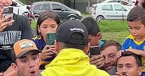 Marcos Rojo se enojó con unos niños hinchas de Boca Juniors #marcosrojo #rojo #bocajuniors #boca #argentina #leomessi #futbol #riverplate #messi