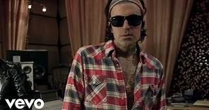 Yelawolf - Whiskey In A Bottle (Official Music Video)