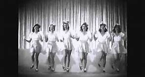 Six Hits & A Miss - "Sweet Sue (Just You)" (1940s)