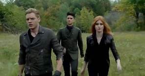 Shadowhunters 1x12 - Clary e Jace discutono della loro relazione davanti a Magnus