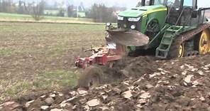 Front & rear ploughing on a John Deere track tractor with Laforge front hitch and electronic control