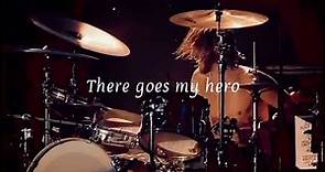 Foo Fighters - My Hero - ACOUSTIC (Lyric Video)