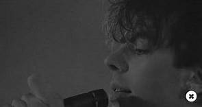 Echo & The Bunnymen "It's All Over Now Baby Blue" (Live)