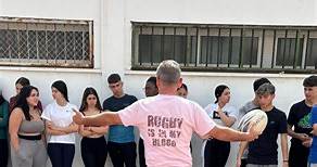IES Beatriz de Suabia on Instagram: "Sesión de Rugby Tab a cargo de @cienciasrugbysevilla. ¡Muchas gracias por visitarnos! #iesbeatrizdesuabia #rugbysevilla"