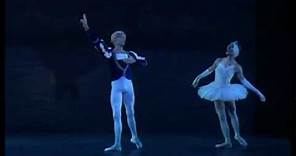 Les Ballets Trockadero de Monte Carlos Swan Lake act II