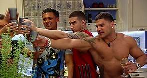 Watch Jersey Shore Season 4 Episode 1: Jersey Shore - Going to Italia – Full show on Paramount Plus