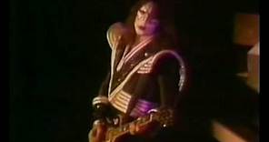 Ace Frehley Guitar Solo Tokyo Japan 1977