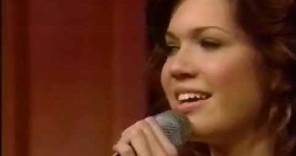 Mandy Moore - Cry (Live @ Regis and Kelly 20020211)