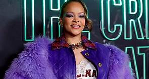 Rihanna Says Her Super Bowl Pregnancy Reveal Was Unplanned,Has ‘Fingers Crossed’ for a Baby Girl
