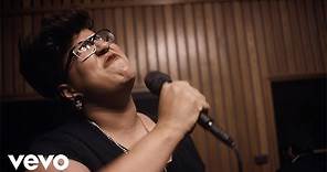 Alabama Shakes - Over My Head (Official Video - Live from Capitol Studio A)