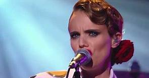 Anna Calvi – Eliza (Live at the Mercury Prize Awards)