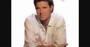 Vince Gill / Kindly Keep It Country