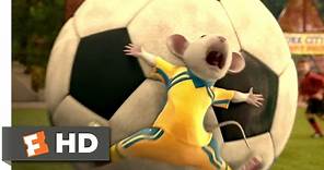 Stuart Little 2 (2002) - Stuart Plays Soccer Scene (1/10) | Movieclips