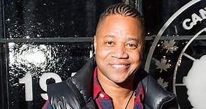 How old is Cuba Gooding Jr, who’s his former partner Sara Kapfer and when did the Chicago star play OJ Simpson in American Crime Story?