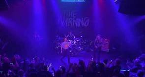 The Warning & Alessia Cara - "Enter Sandman" LIVE at The Troubadour (Los Angeles, 5.24.22)