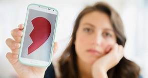 How to Spot Fake Online Dating Profiles | LoveToKnow