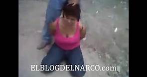 Vídeo de los Zetas decapitando al rojo vivo a una joven mujer sicaria del Cartel del Golfo | El Blog del Narco | elblogdelnarco.com