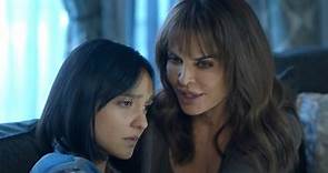 ‘Mommy Meanest’ Trailer: Lisa Rinna Terrorizes Her Daughter in New Lifetime Movie (Video)
