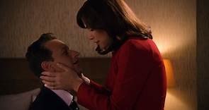 Watch The Good Wife Season 3 Episode 3: The Good Wife - Get A Room – Full show on Paramount Plus