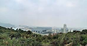 ( 香港郊遊 ) 大嶼山 東涌 觀景山 Scenic Hill 最接近機場的一座小山丘 近距離觀賞 香港國際機場 港珠澳大橋人工島