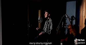 𝘗𝘢𝘴𝘬𝘦 𝘲𝘦𝘯𝘦̈ 𝘦 𝘧𝘴𝘩𝘦𝘩𝘶𝘳 𝘬𝘦̈𝘵𝘶 𝘯𝘦̈ 𝘴𝘩𝘱𝘪𝘳𝘵...🥺 #song #kengeshqip #lyrics #drinbejta #new #cover #old #muzik #shqip #viral #video #fyp