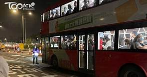 【行入啲】巴士乘客站在車頭拒行入車尾  港婦無法上車嬲爆馬路阻巴士 - 香港經濟日報 - TOPick - 親子 - 休閒消費