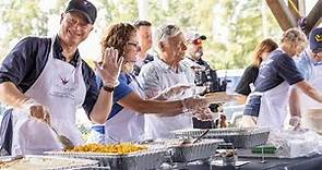 Gary Sinise Serves 1 Millionth Serving Heroes Meal at Edward Hines, Jr VA Hospital