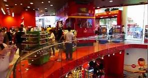 M&M's World in London, Leicester Square - full walk-through.