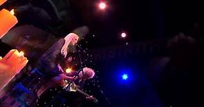 Brian May and Kerry Ellis - 'Nothing Really Has Changed' (Live)
