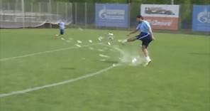 Hulk explota el balón al chutar a portería entrenando con el Zenit