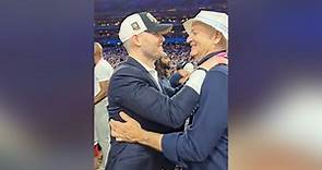 Bill Murray, son Luke celebrate on court after NCAA national championship win