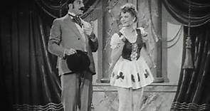 Gwen Verdon in "Little Annie Rooney" (1941)