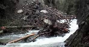 Kayakers Escape Dangerous Landslide