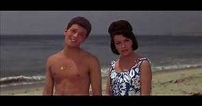 Pelicula Bikini Beach 1964
