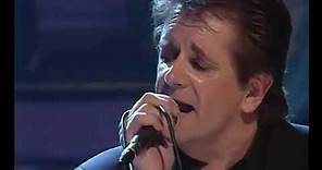 RUNRIG ORIGINAL VOCALIST DONNIE MUNRO PERFORMING FIELDS OF THE YOUNG AT A PERSONAL CONCERT! GREAT!!!
