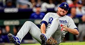 Daniel Hudson out for season with torn ACL in another brutal Dodgers injury