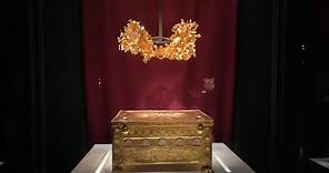 Royal Tombs of Aigai or Vergina. Golden Larnax with "Sun of Vergina" - Vergina Greece - ECTV