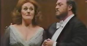 Joan Sutherland and Luciano Pavarotti. Live from Lincoln Center. 1979. Full concert.