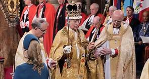 Pour l'histoire : le moment du couronnement du roi Charles III et de la reine Camilla