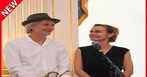 ✅ Sandrine Bonnaire et son amoureux Erik Truffaz : leur numéro de charme devant un ministre