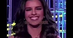 Mariana Rios faz uma pergunta para a candidata e é chamada de Miss ao vivo