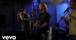Dierks Bentley feat. BRELAND, HARDY - Beers On Me (Official Live Performance)