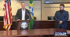 FOX 12 Oregon - WATCH: Portland Mayor Ted Wheeler holds...