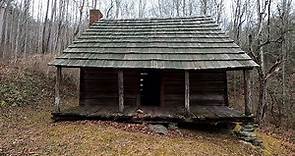 158 YEAR OLD LOG CABIN HIDDEN IN GREAT SMOKY MOUNTAINS NATIONAL PARK | HANNAH CABIN