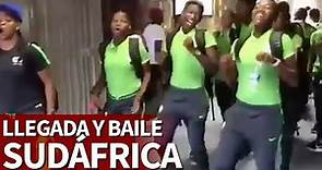 De los vídeos que se hacen virales: la llegada de las sudafricanas al estadio... | Diario As