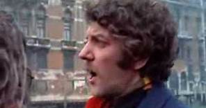A Venezia un Dicembre Rosso Shocking aka Don't Look Now 1973 Official Trailer