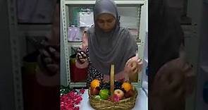 Hamper Buah / Fruit Basket by DiniGifts